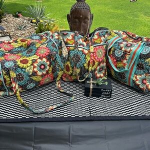 Vera Bradley 3 piece travel: Flower Shower
Summer 2014